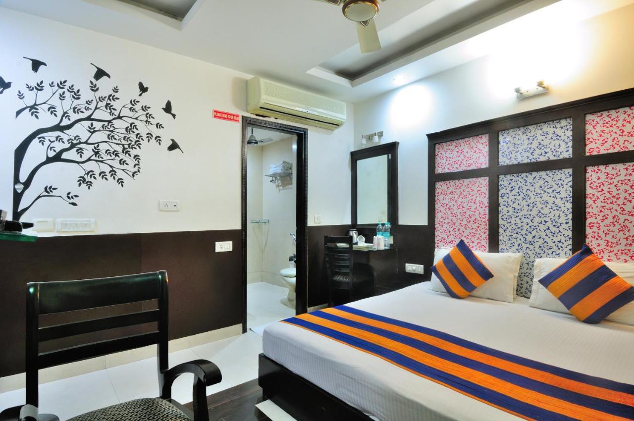 The Bonlon Inn-Near Blk Hospital Delhi  Luaran gambar