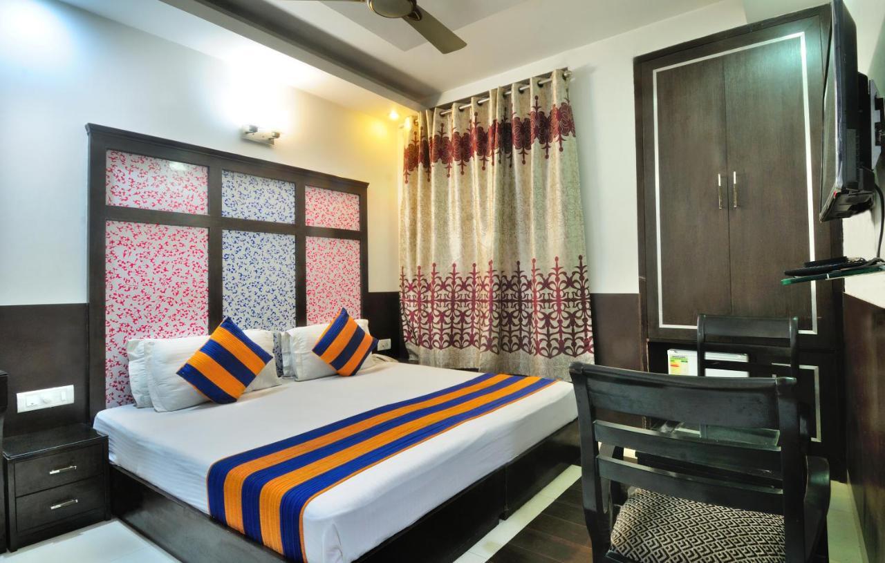 The Bonlon Inn-Near Blk Hospital Delhi  Luaran gambar
